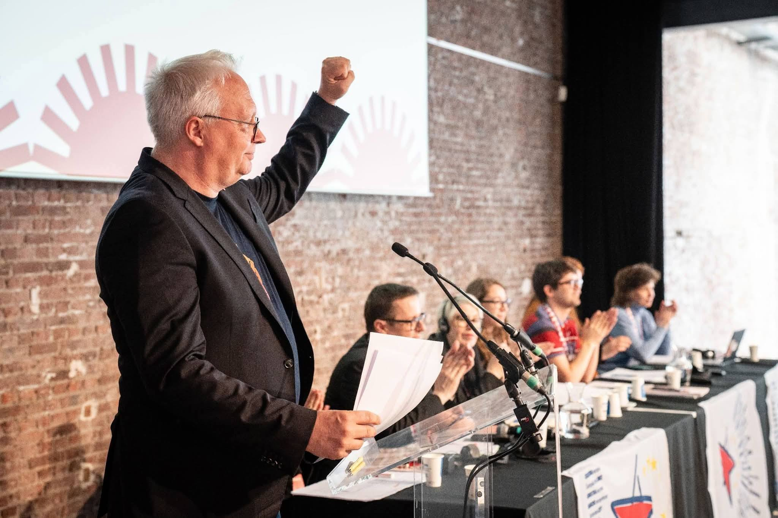‘Muiterij’ of revolutie?